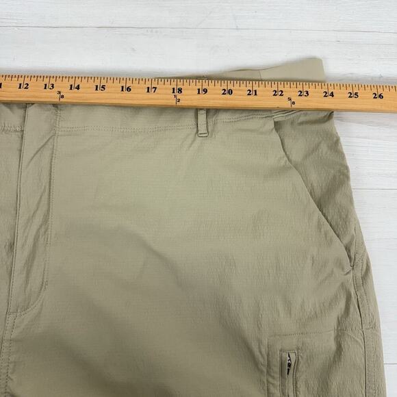 Athleta Trekkie Utility‎ Cargo Pants Plus Size 26 Beige Hiking Outdoor Gorpcore - Picture 15 of 16
